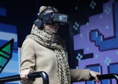 موج سواری VR (شرق دریاچه) 